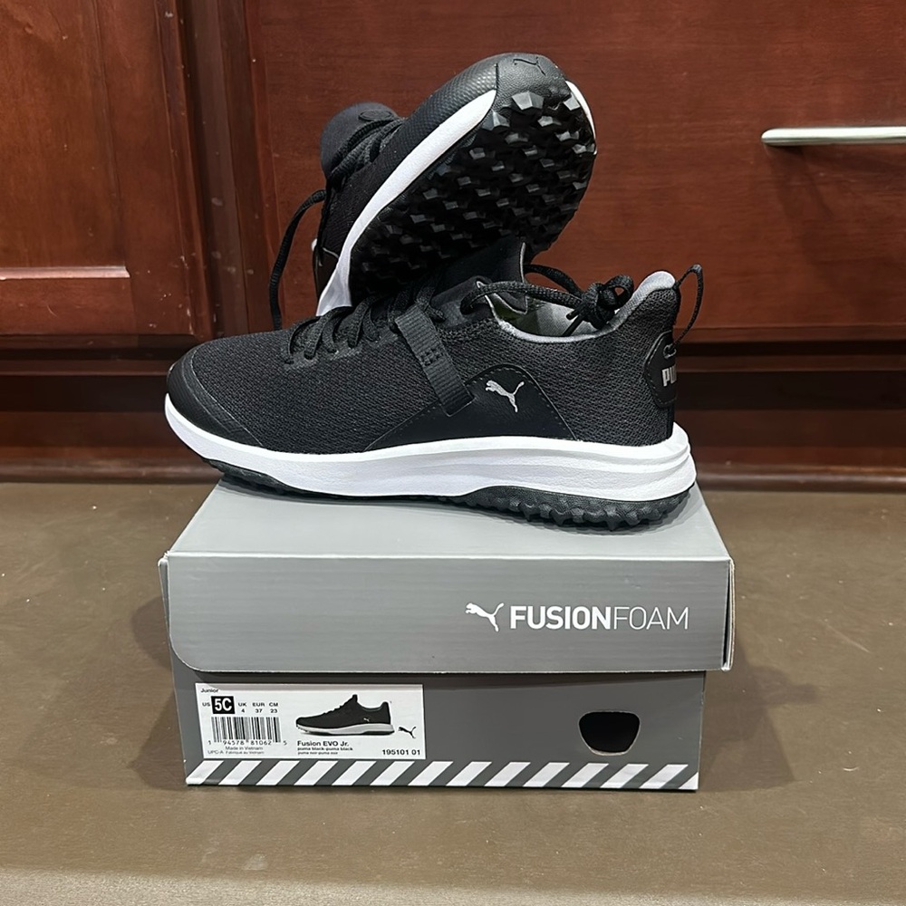 Puma Fusion EVO Junior golf shoe - size 5C